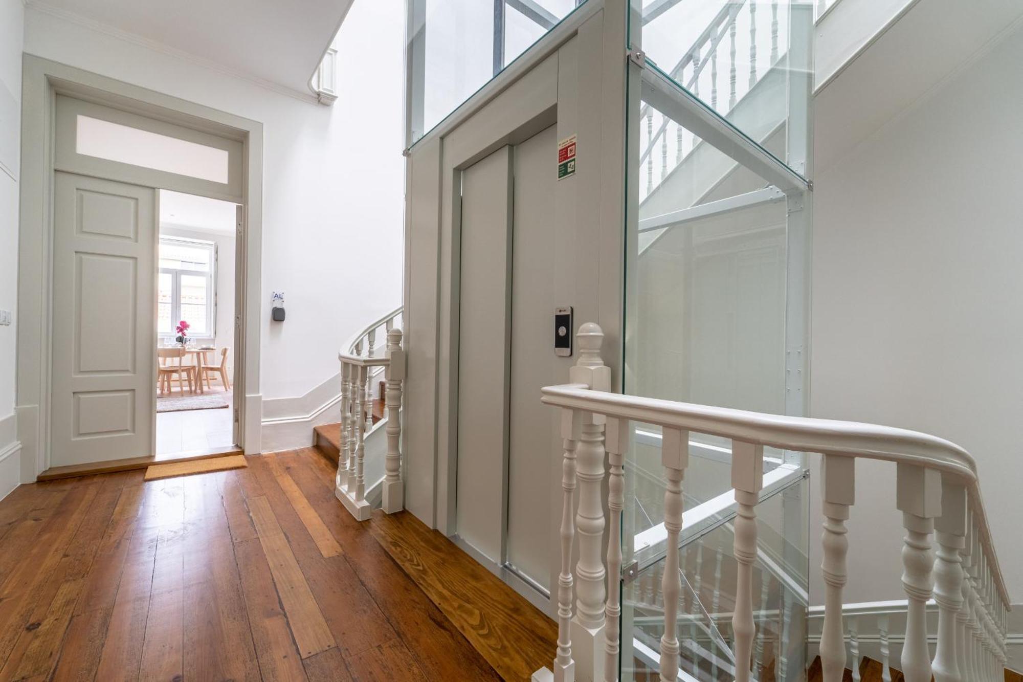 Escadaria 21 Apartment By House And People براغا المظهر الخارجي الصورة
